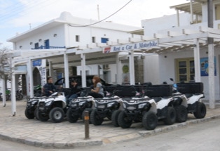 Rent a Motorbike auf der Insel Antiparos