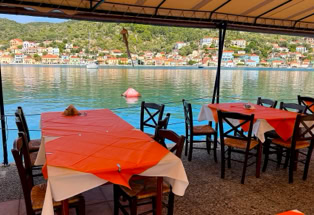 Ithaka, Vathy, Taverne