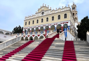 Pilgerkirche Tinos Stadt