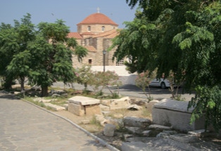 Panagia Ekatontauf Paros, Kirchenkomplex in Parikia