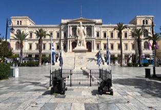 Ermoupoli, Rathaus Ernst Ziller